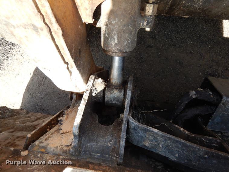 image for item DJ8243 2006 Caterpillar 268B  skid steer loader