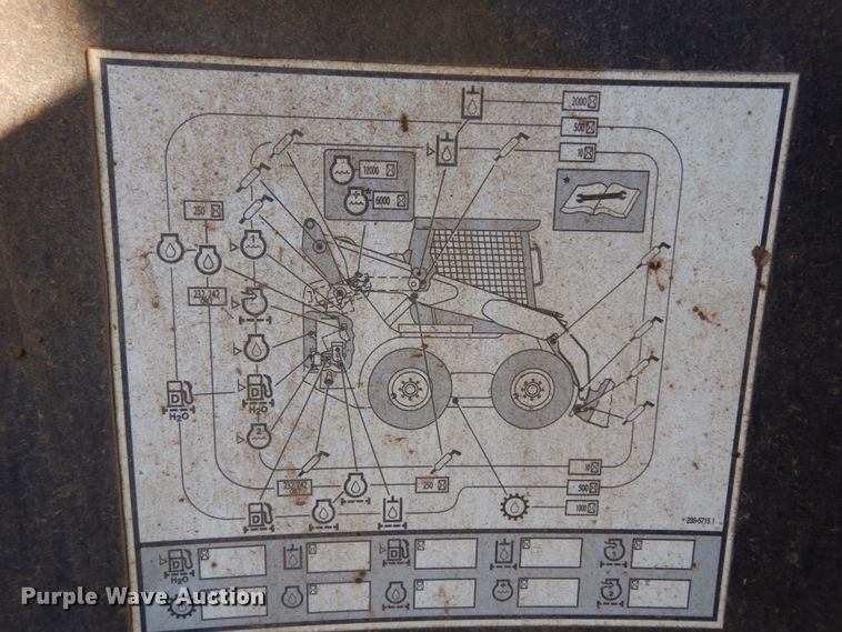 image for item DJ8243 2006 Caterpillar 268B  skid steer loader