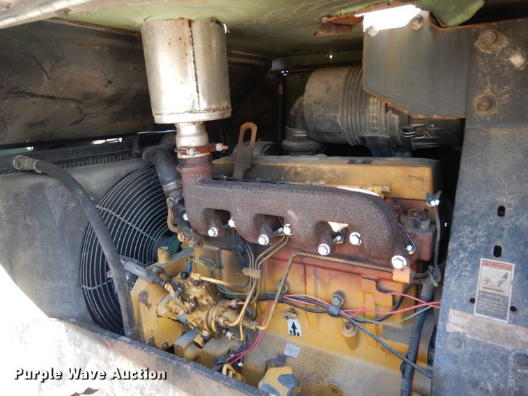 image for item DJ8244 Sullair 185DPQJD  air compressor