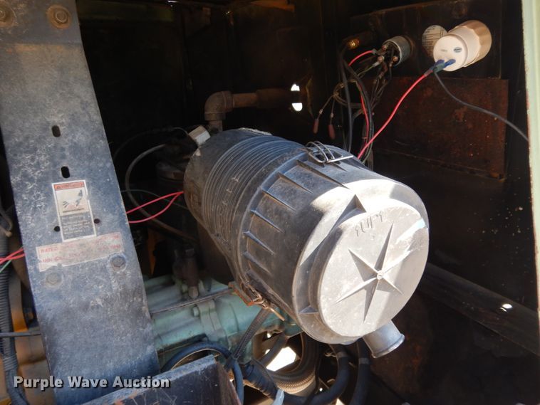 image for item DJ8244 Sullair 185DPQJD  air compressor