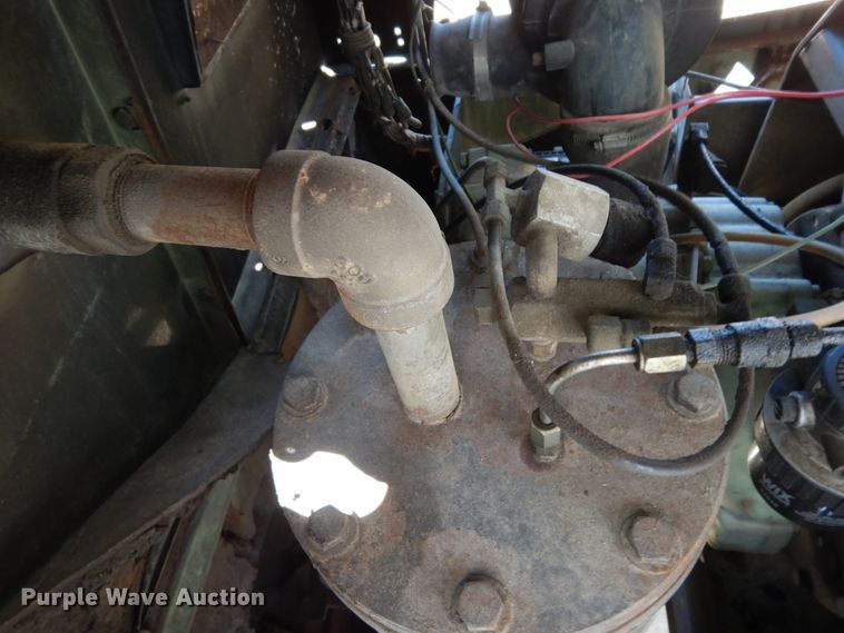 image for item DJ8244 Sullair 185DPQJD  air compressor