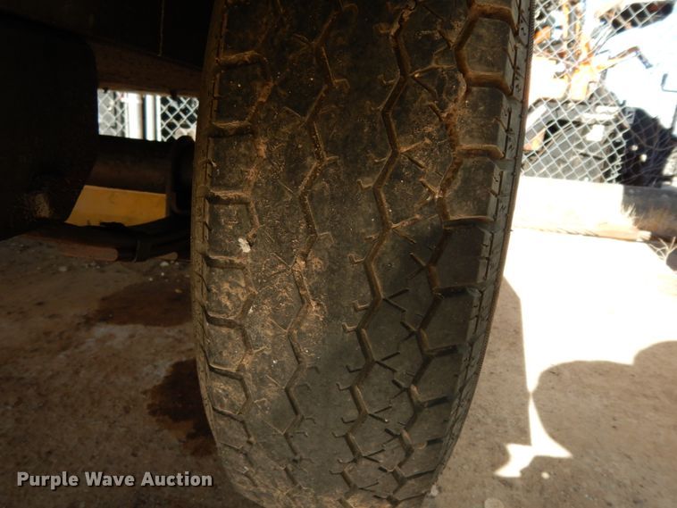 image for item DJ8244 Sullair 185DPQJD  air compressor