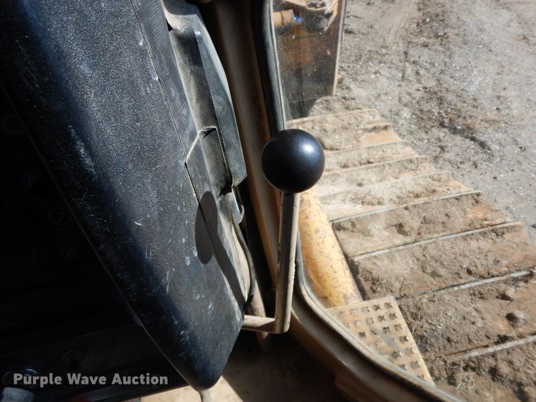 image for item DJ8248 1997 Caterpillar D6M XL  dozer