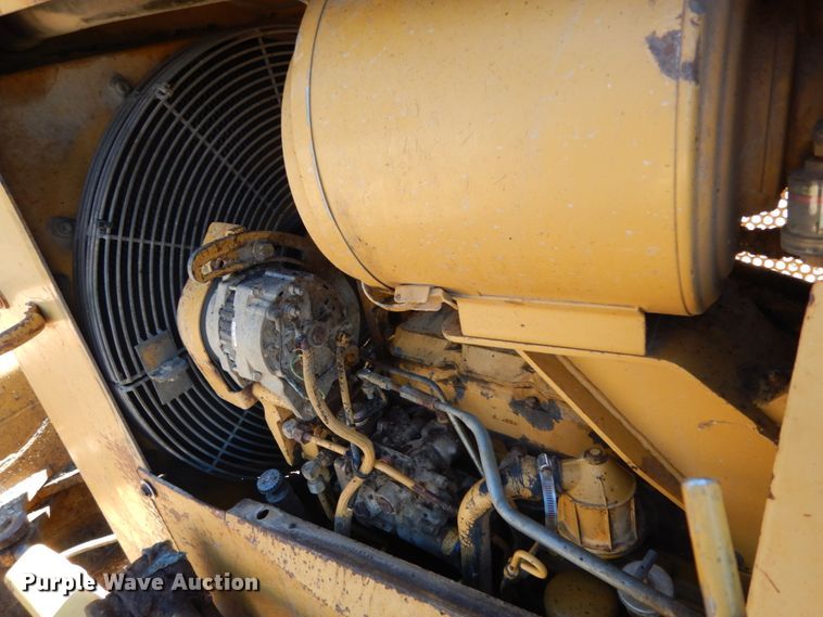 image for item DJ8248 1997 Caterpillar D6M XL  dozer