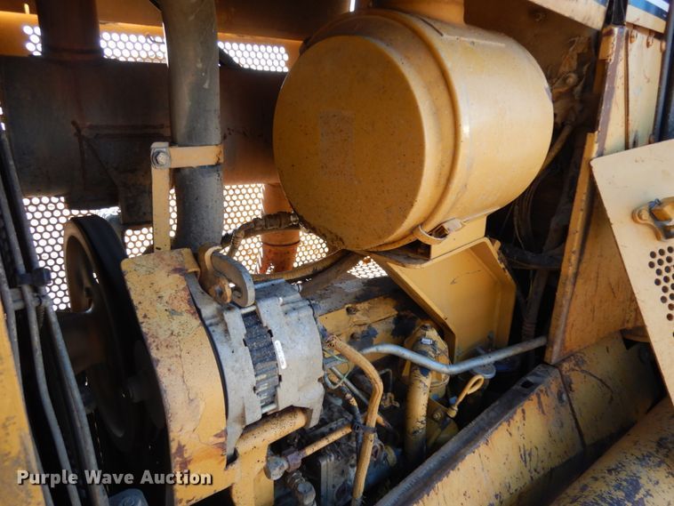 image for item DJ8248 1997 Caterpillar D6M XL  dozer