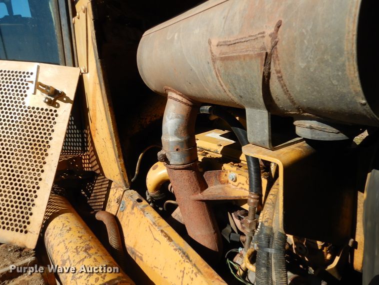 image for item DJ8248 1997 Caterpillar D6M XL  dozer