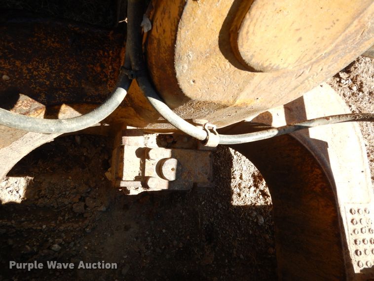 image for item DJ8248 1997 Caterpillar D6M XL  dozer