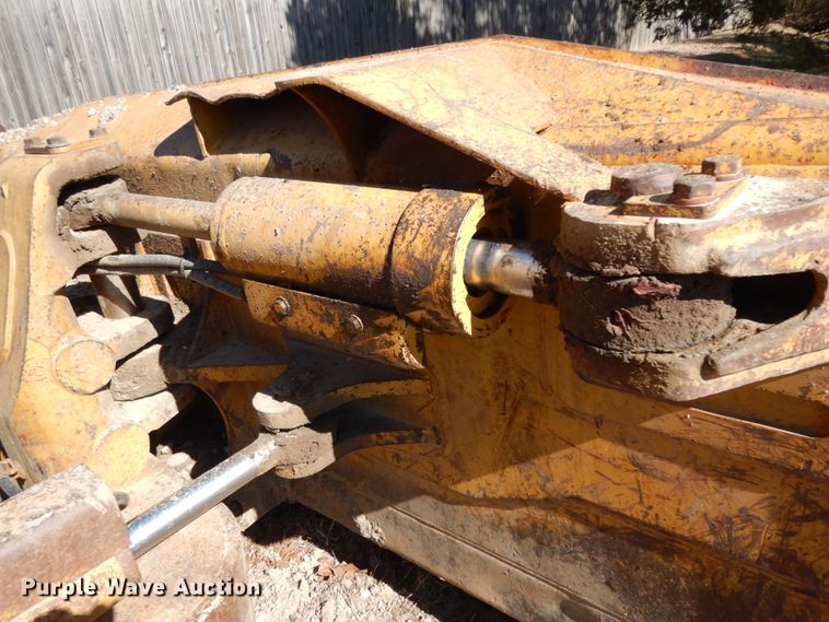 image for item DJ8248 1997 Caterpillar D6M XL  dozer