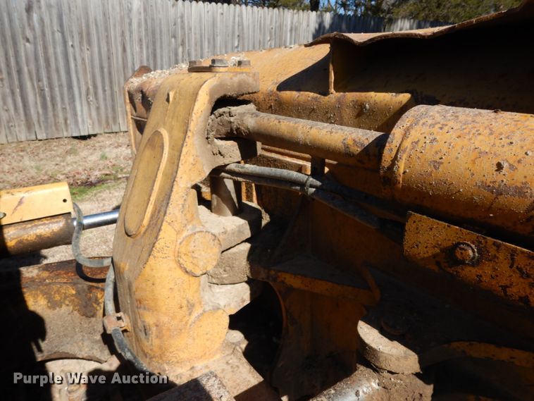 image for item DJ8248 1997 Caterpillar D6M XL  dozer