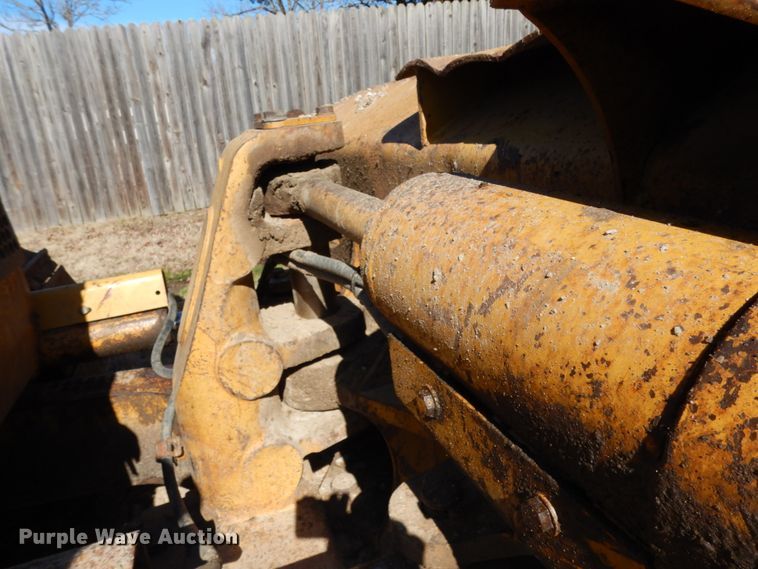 image for item DJ8248 1997 Caterpillar D6M XL  dozer