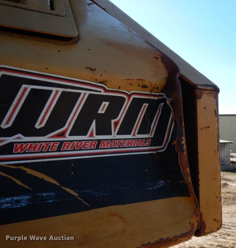 image for item DJ8248 1997 Caterpillar D6M XL  dozer