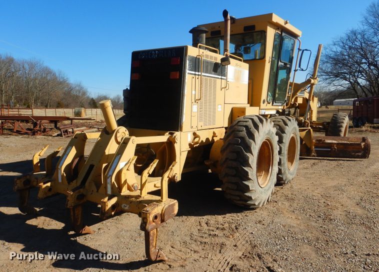 image for item DJ8630 1999 Caterpillar 160H  motor grader