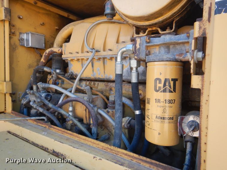image for item DJ8630 1999 Caterpillar 160H  motor grader