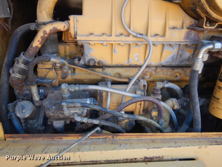 image for item DJ8630 1999 Caterpillar 160H  motor grader