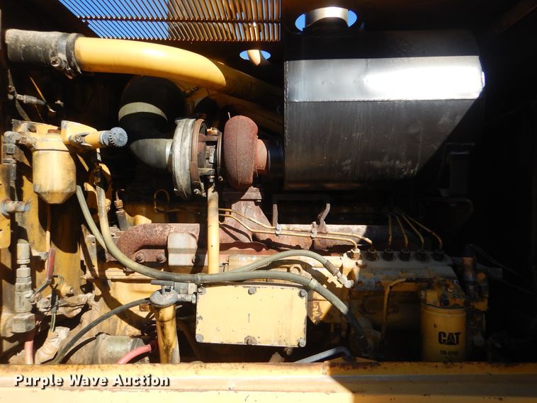 image for item DJ8630 1999 Caterpillar 160H  motor grader
