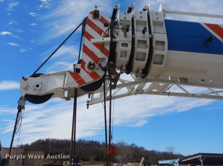 image for item DJ8639 2014 Zoomlion RT75  crane