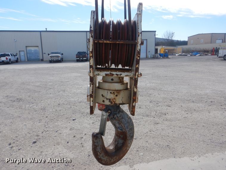 image for item DJ8639 2014 Zoomlion RT75  crane