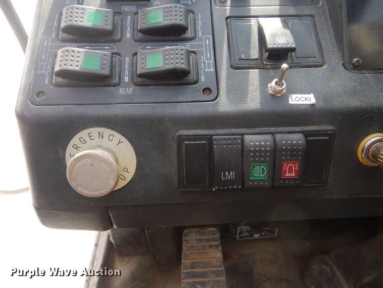 image for item DJ8639 2014 Zoomlion RT75  crane