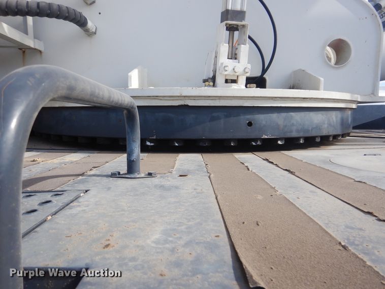 image for item DJ8639 2014 Zoomlion RT75  crane