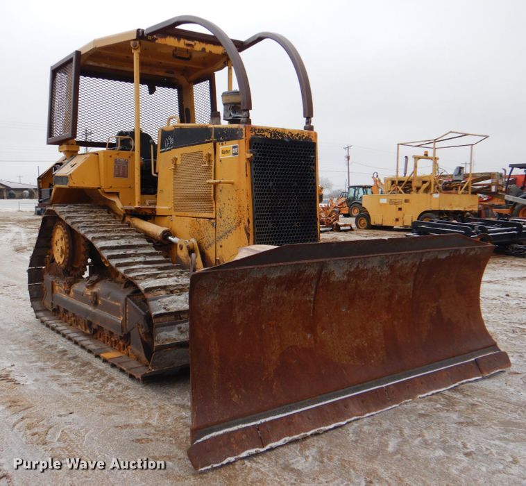 image for item DJ8649 1997 Caterpillar D5M  dozer