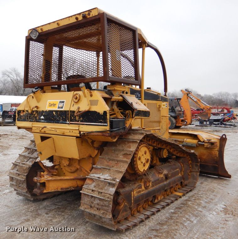 image for item DJ8649 1997 Caterpillar D5M  dozer