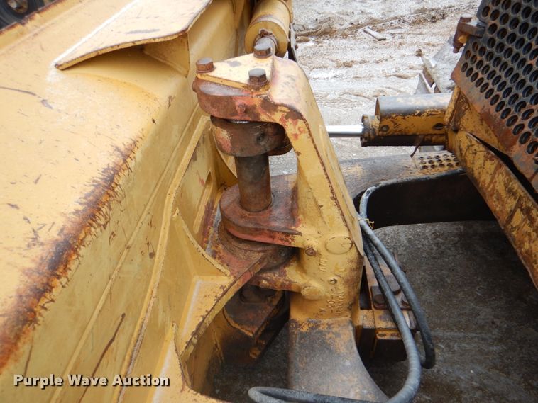 image for item DJ8649 1997 Caterpillar D5M  dozer