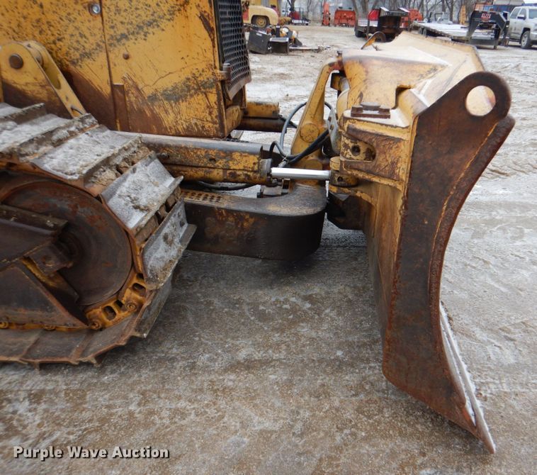 image for item DJ8649 1997 Caterpillar D5M  dozer