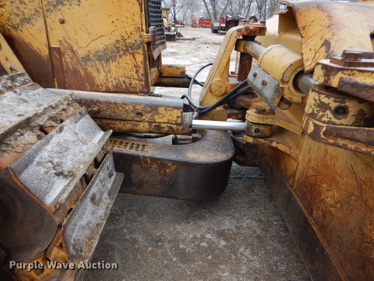 image for item DJ8649 1997 Caterpillar D5M  dozer