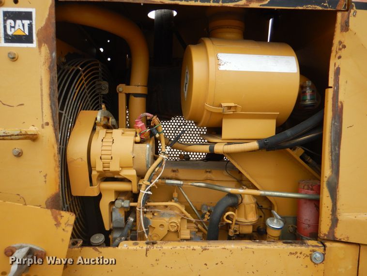 image for item DJ8649 1997 Caterpillar D5M  dozer