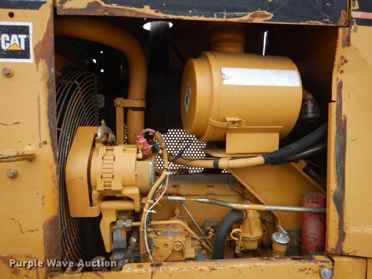 image for item DJ8649 1997 Caterpillar D5M  dozer