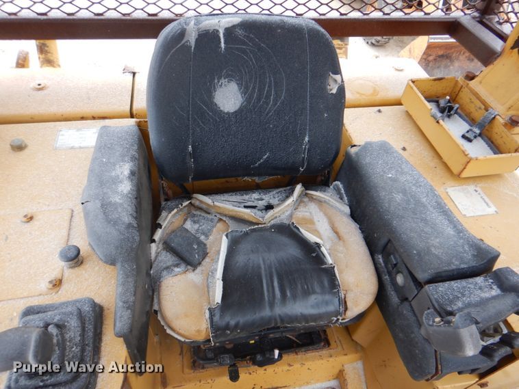 image for item DJ8649 1997 Caterpillar D5M  dozer