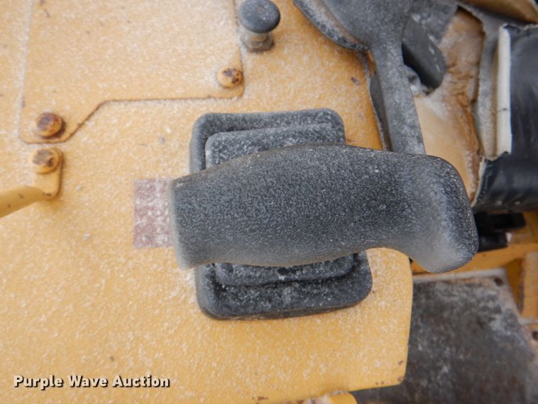 image for item DJ8649 1997 Caterpillar D5M  dozer