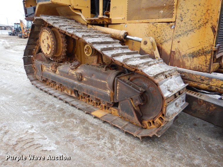 image for item DJ8649 1997 Caterpillar D5M  dozer