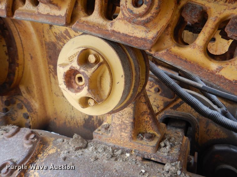 image for item DJ8649 1997 Caterpillar D5M  dozer