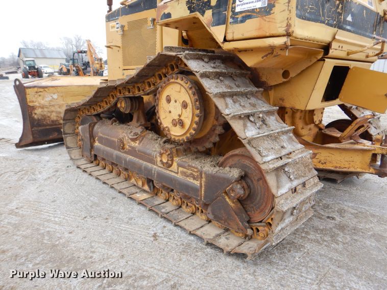 image for item DJ8649 1997 Caterpillar D5M  dozer