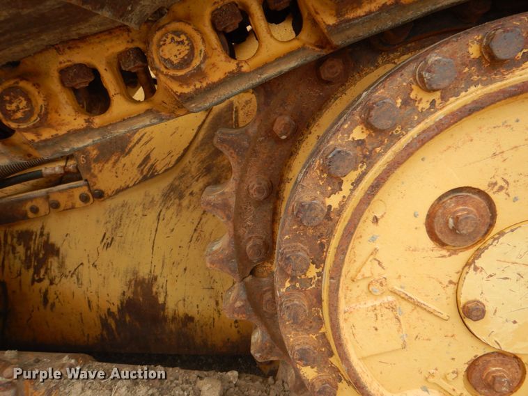 image for item DJ8649 1997 Caterpillar D5M  dozer