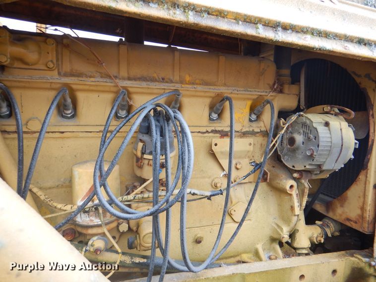 image for item DJ8650 Ferguson 47-0016  pneumatic roller