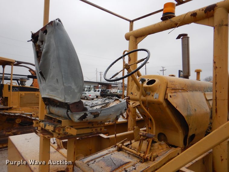 image for item DJ8650 Ferguson 47-0016  pneumatic roller