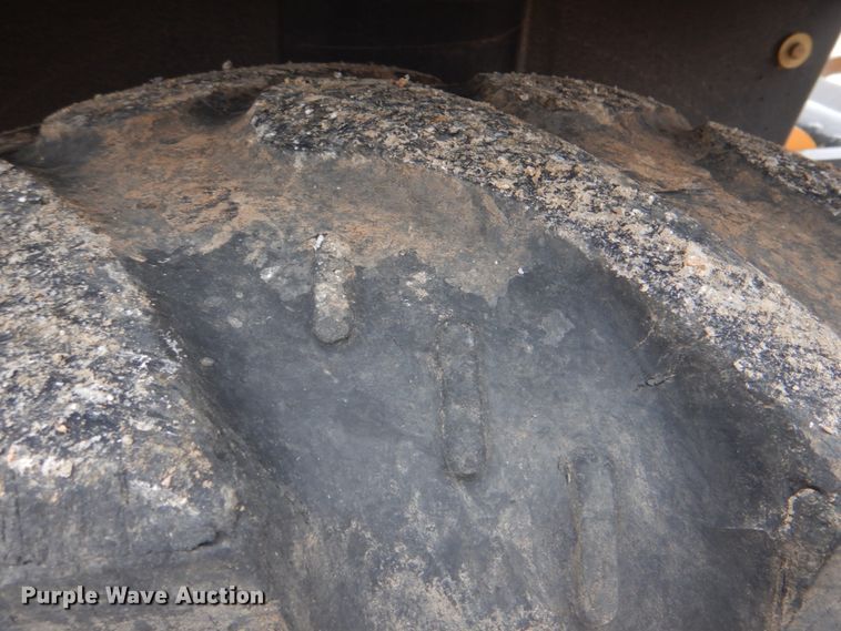 image for item DJ8654 2014 Case 570N XT  landscape tractor