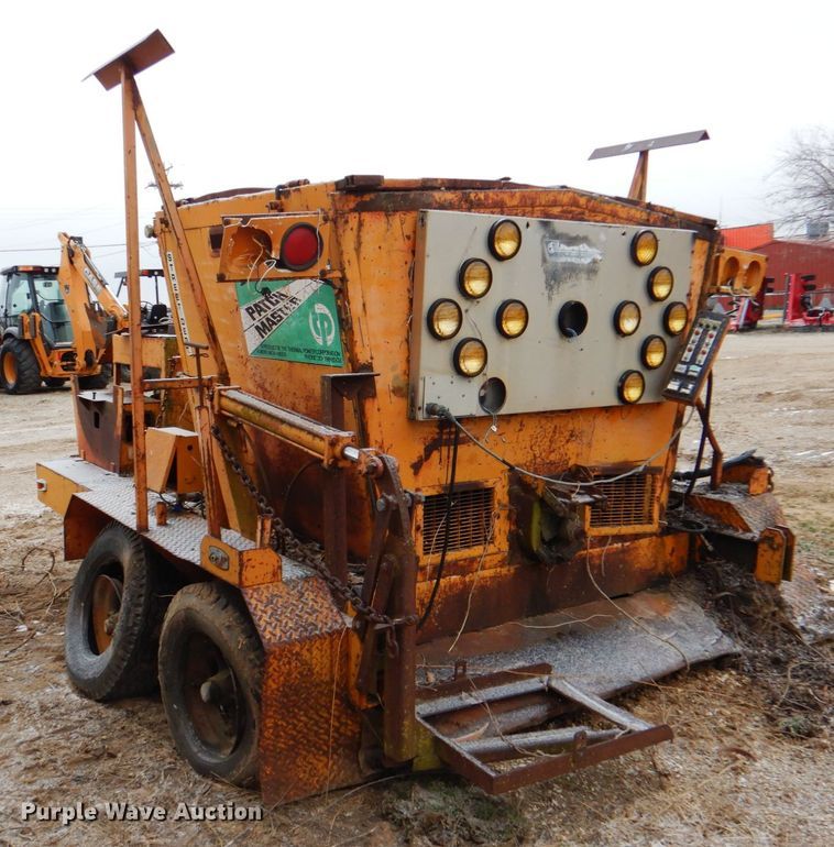 image for item DJ8656 Patch Master PM5000-36 pot hole patcher