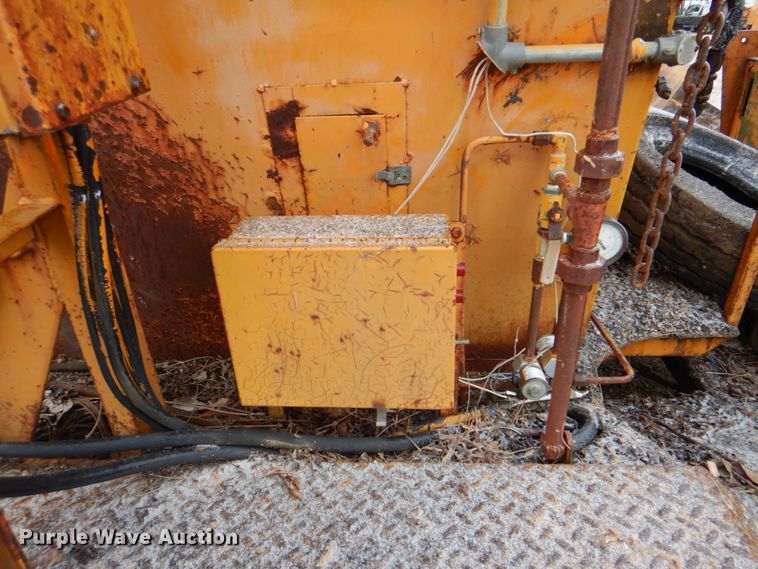 image for item DJ8656 Patch Master PM5000-36 pot hole patcher