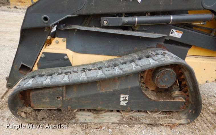 image for item DJ8659 2006 New Holland C190  tracked skid steer loader