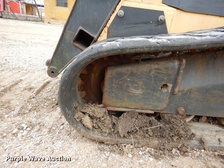 image for item DJ8659 2006 New Holland C190  tracked skid steer loader