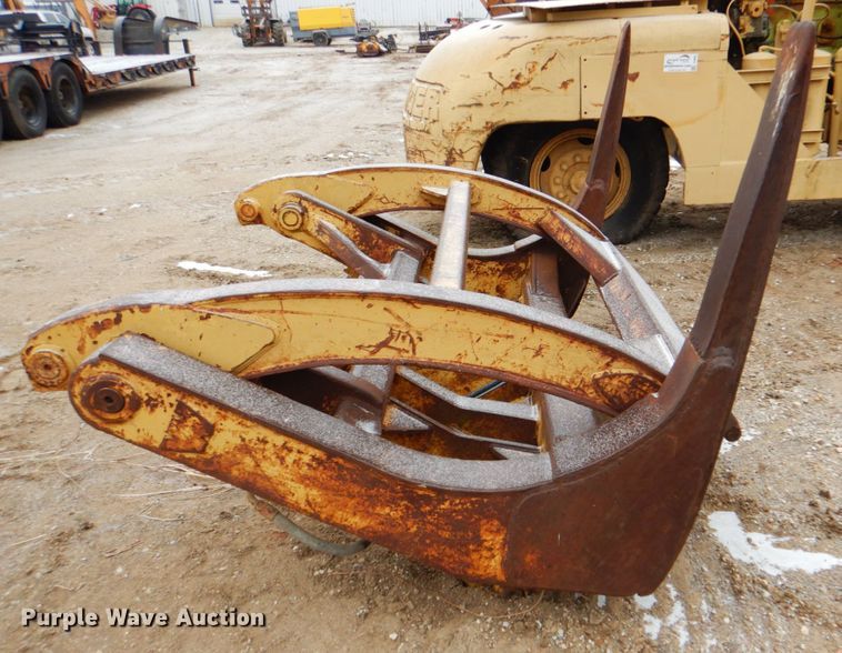 image for item DJ8661 W 88"W log grapple