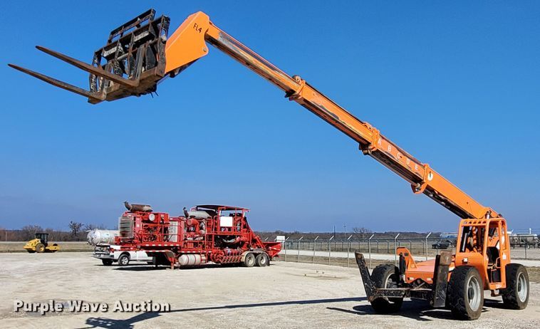 image for item DJ8820 2012 JLG 10054  telehandler