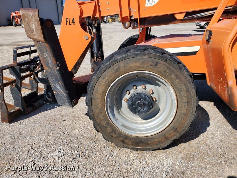 image for item DJ8820 2012 JLG 10054  telehandler