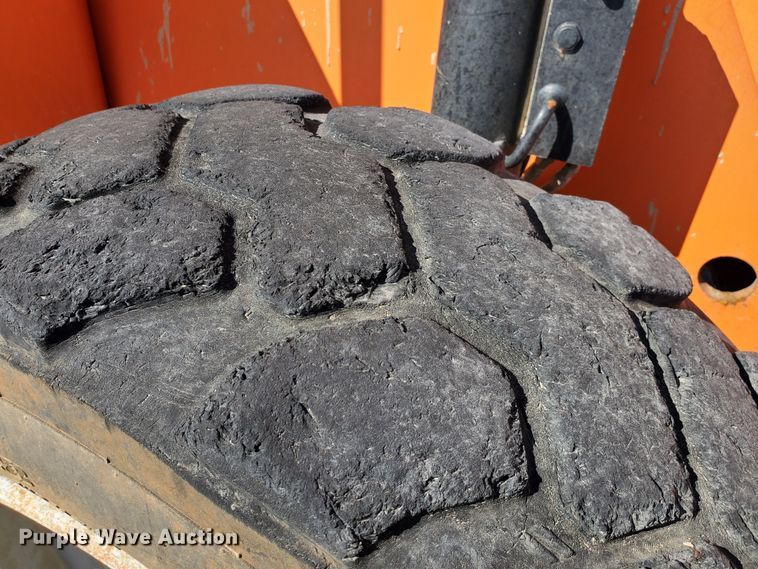 image for item DJ8820 2012 JLG 10054  telehandler