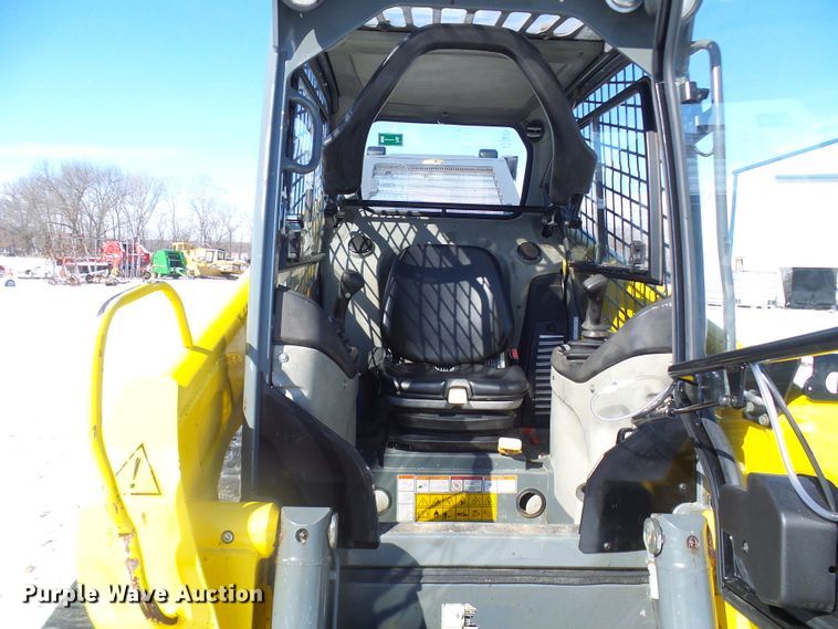 image for item DL0786 2014 Wacker Neuson ST35  tracked skid steer loader