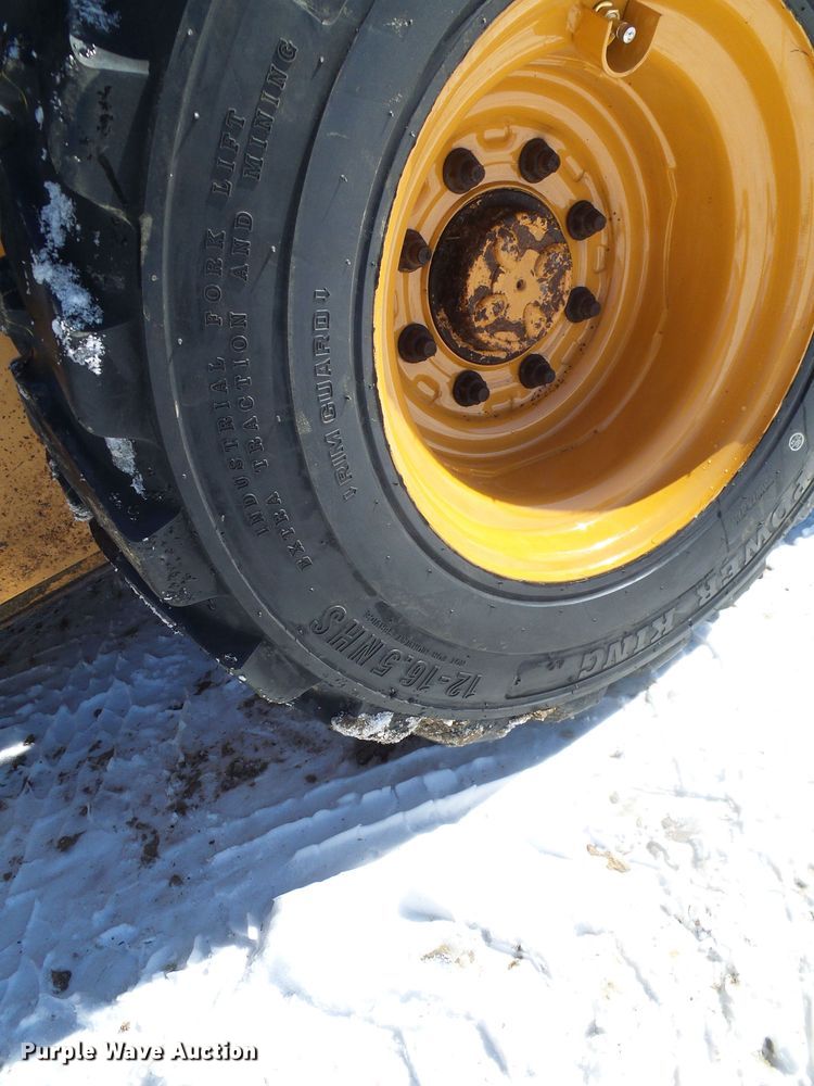 image for item DL0792 2012 Case SV250  skid steer loader