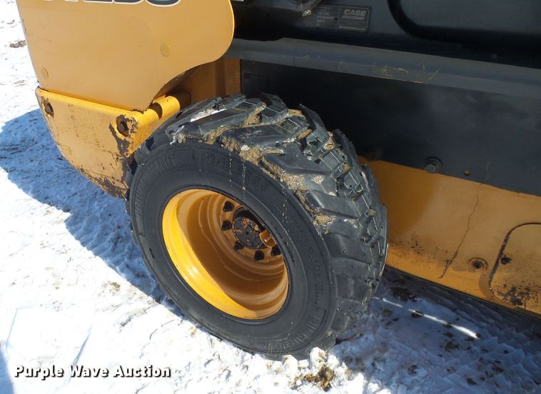 image for item DL0792 2012 Case SV250  skid steer loader